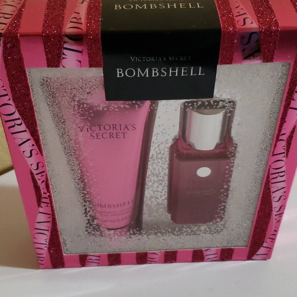 Victoria's Secret Bombshell set